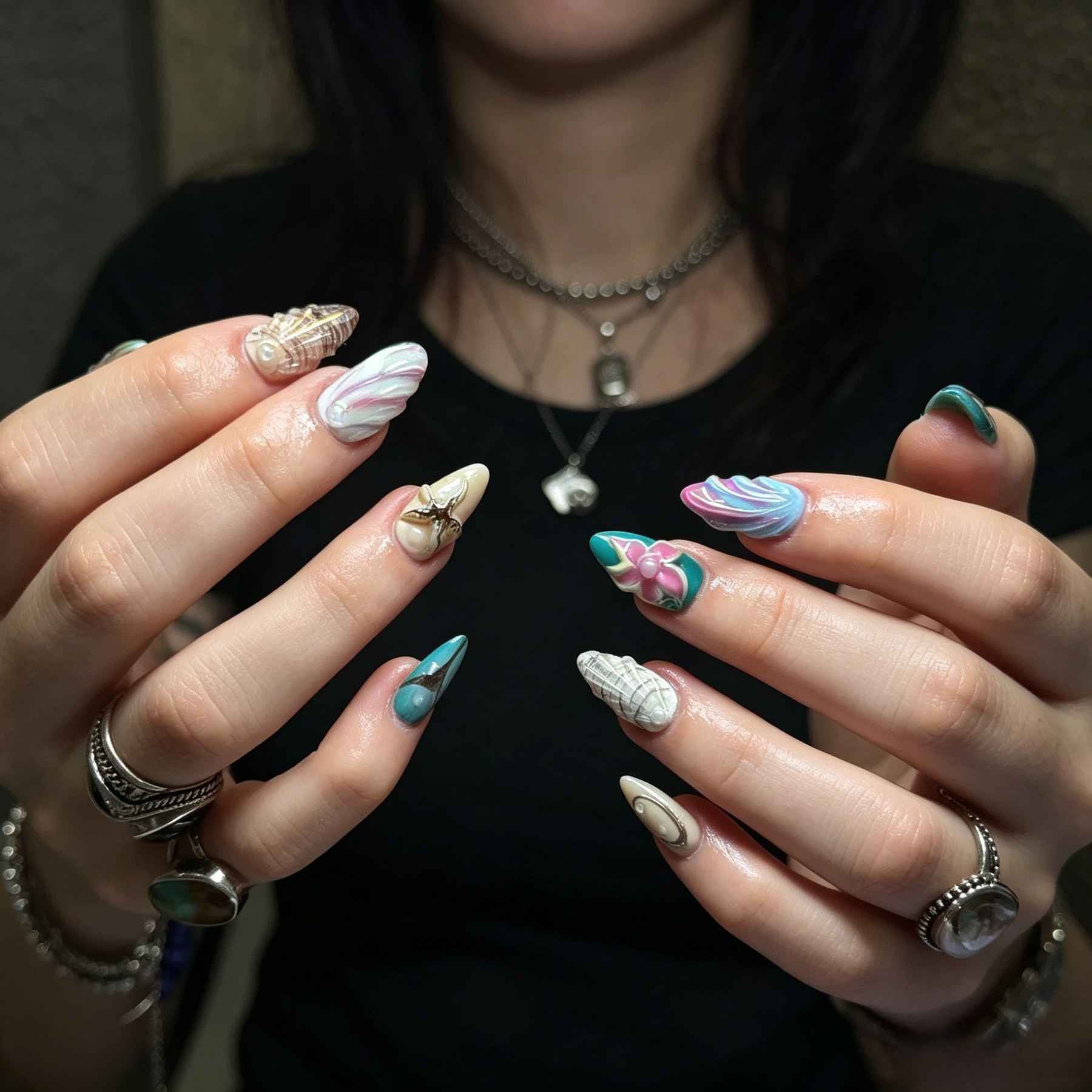 Sculptural 3D shell nail art